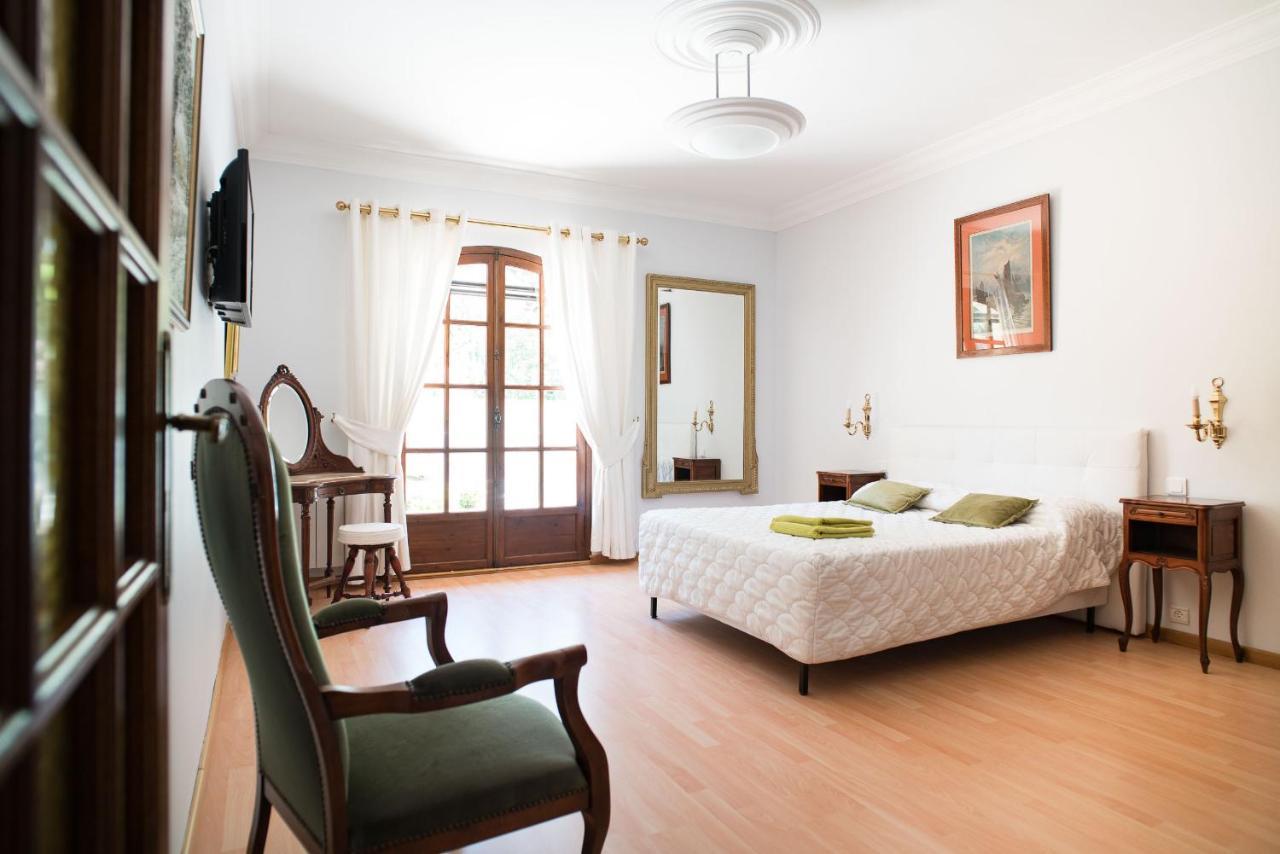 Apartamento Mas des Sentes Nans-les-Pins Exterior foto